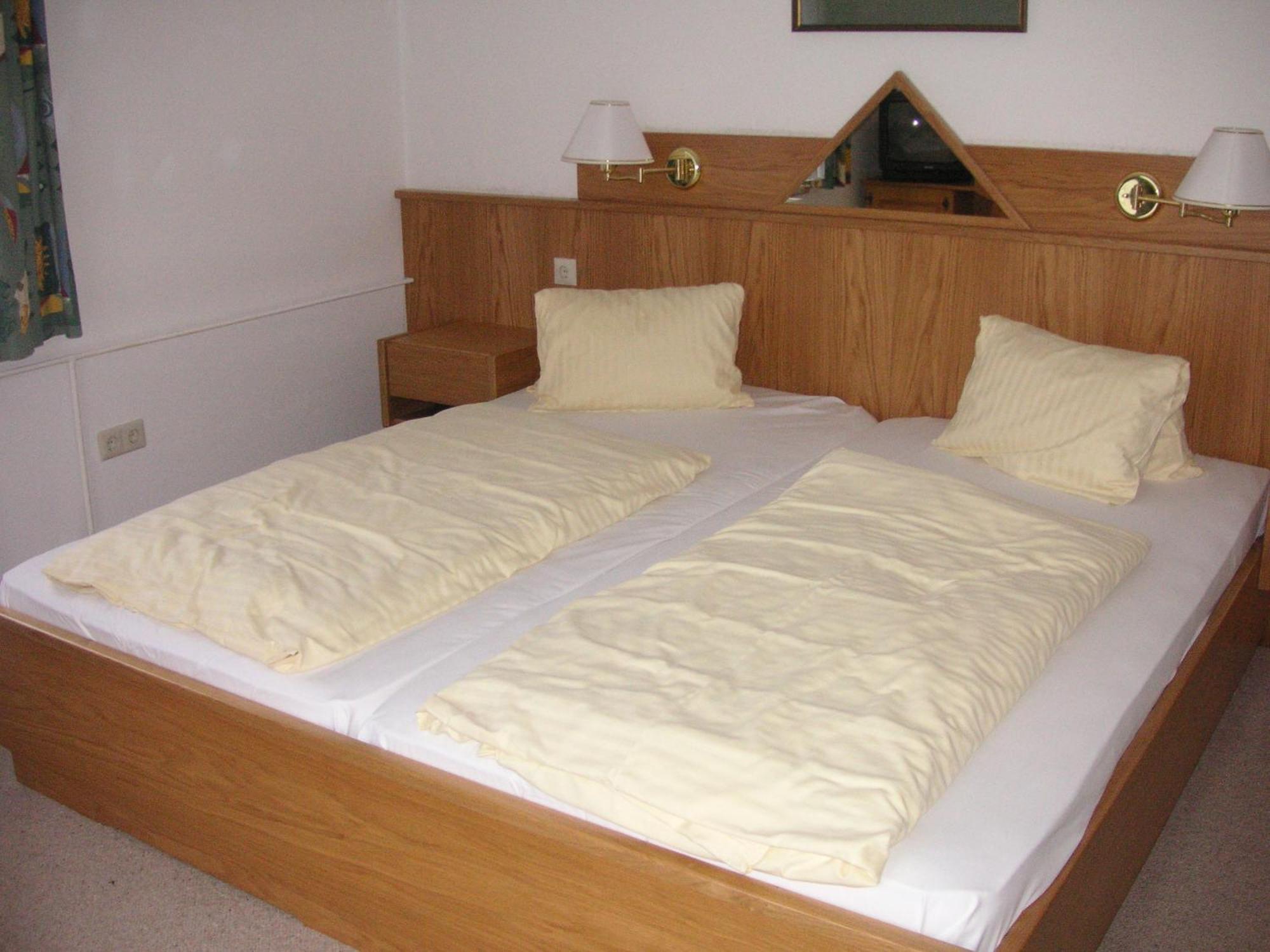 Hotel Jerolitsch Krumpendorf Luaran gambar